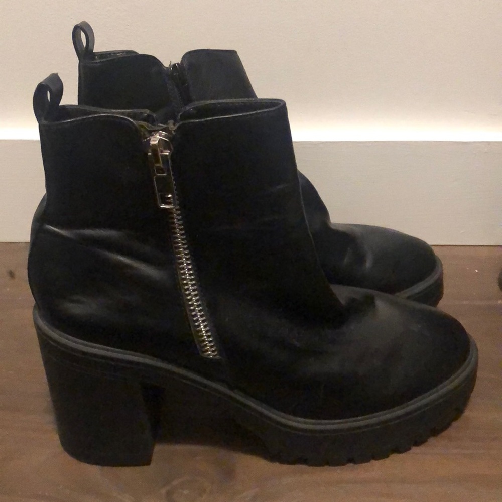 Steve Madden heeled boots